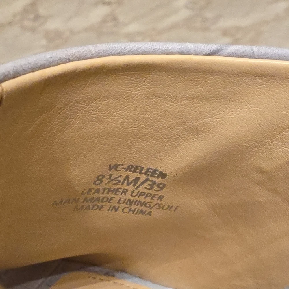 Vince Camuto Blue Leather Croc-Pattern Slingback Heels 4 Inches - Picture 9 of 14